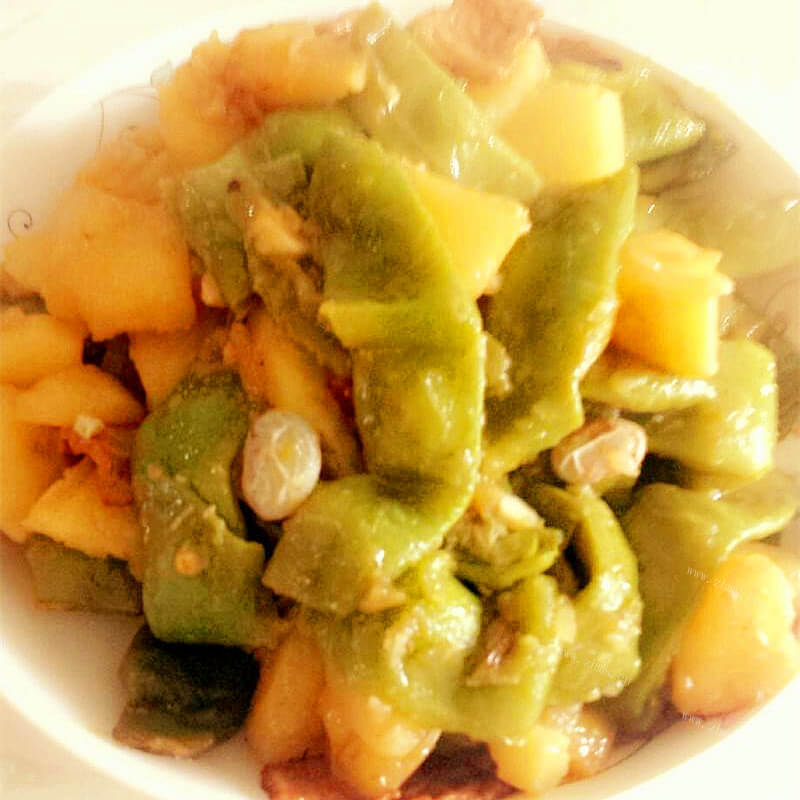 素菜土豆烩丝瓜