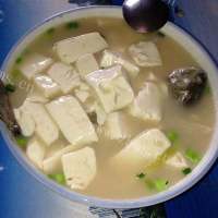 DIY奶白鲫鱼豆腐汤
