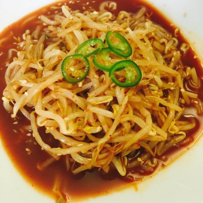 美味的酱香豆芽