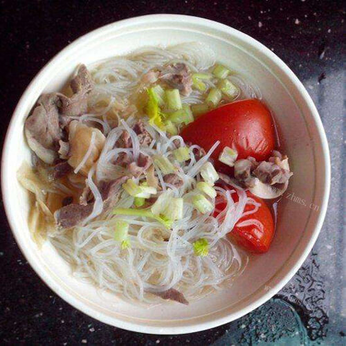 自制肉丝汤米粉 