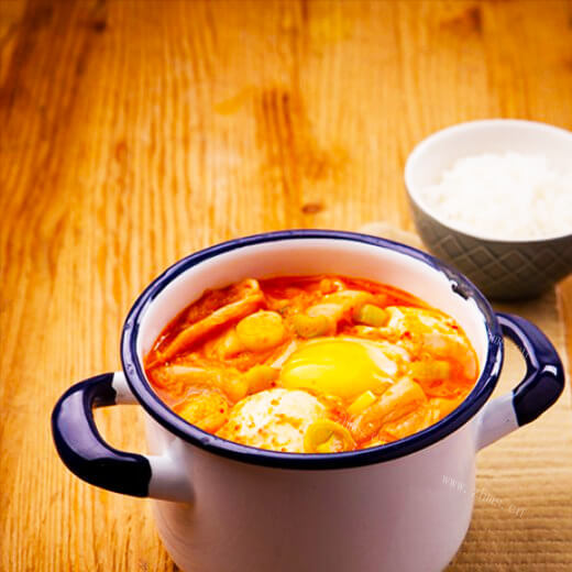 酸辣泡菜豆腐汤