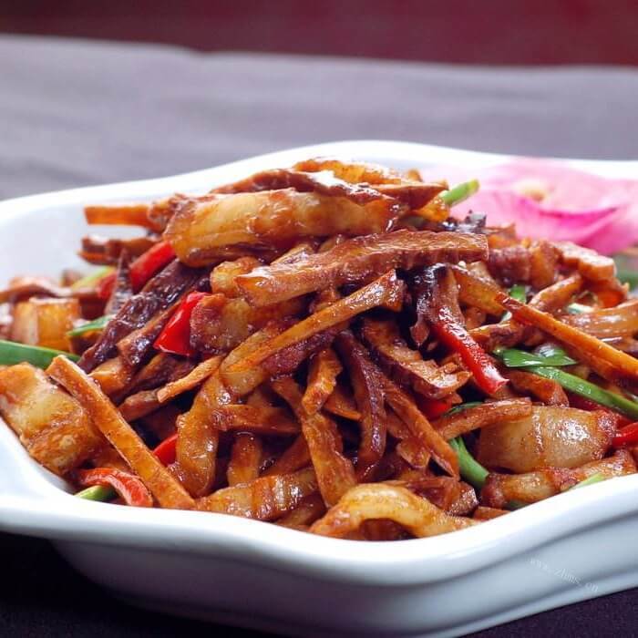 简易版-鱿鱼炖肉