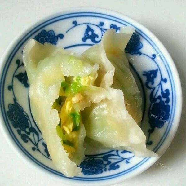 美味西葫芦虾皮鸡蛋小蒸饺