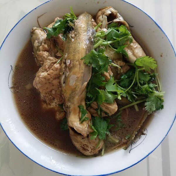 肉嫩汤鲜的清炖嘎鱼