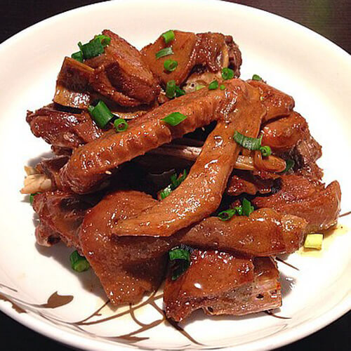 美味的香辣黄焖鸭