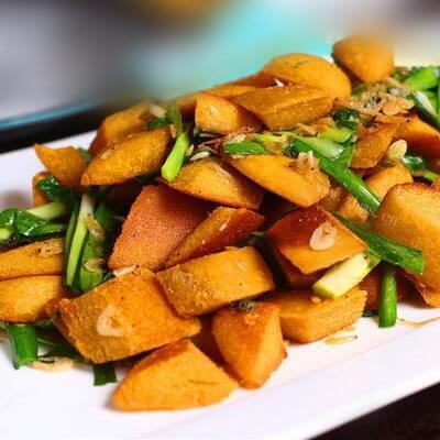 开胃美食虾皮炒饽饽