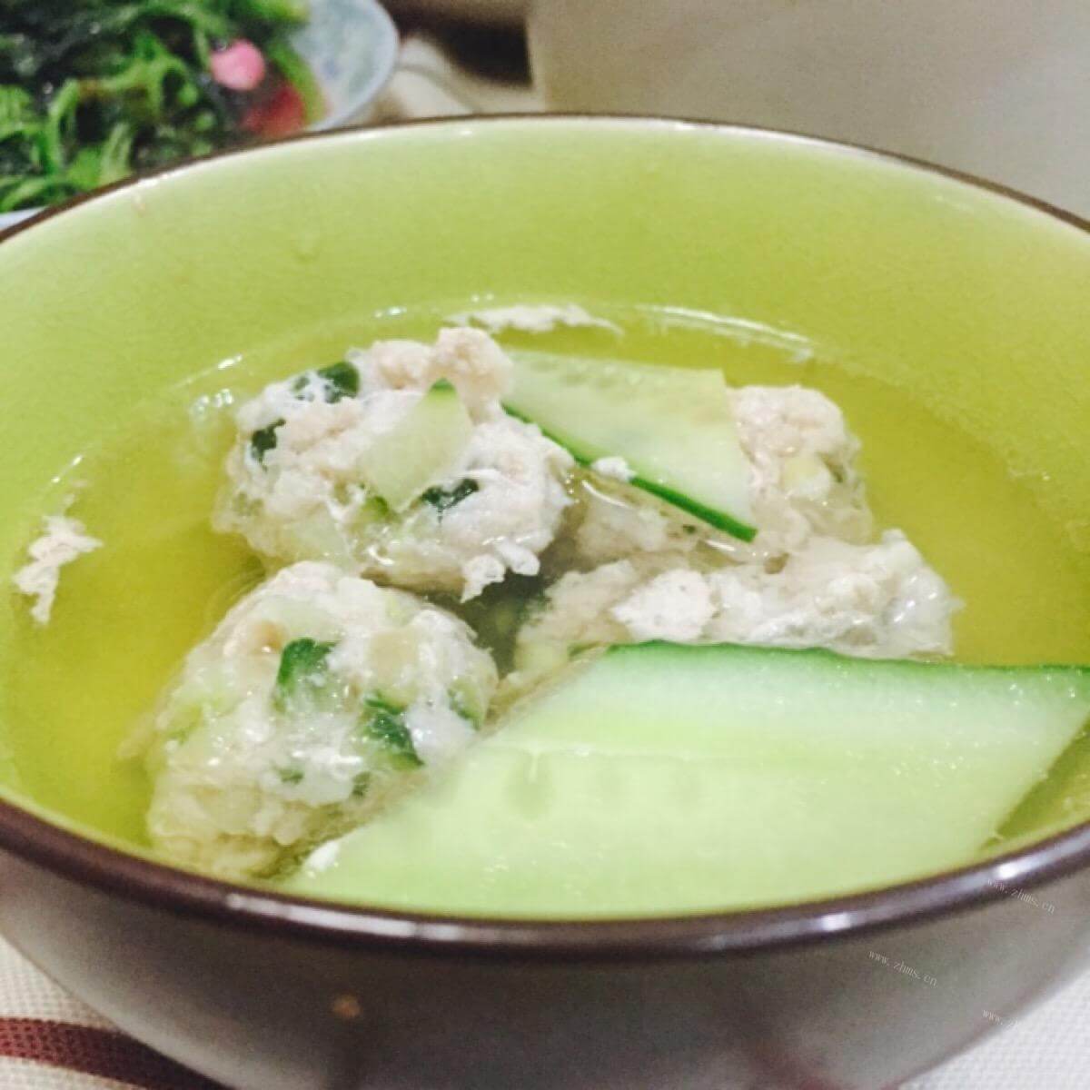 美味黄瓜猪肉丸汤