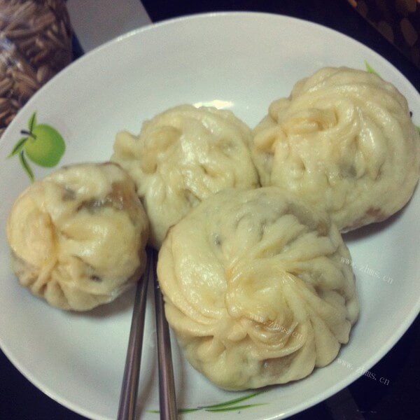 好吃的豆角肉馅大包子