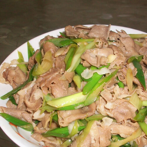 诱人的快手版葱爆羊肉 