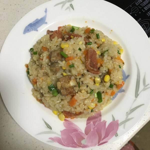 诱人的玉米排骨焖饭 