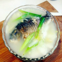 圆白菜煮鲅鱼汤