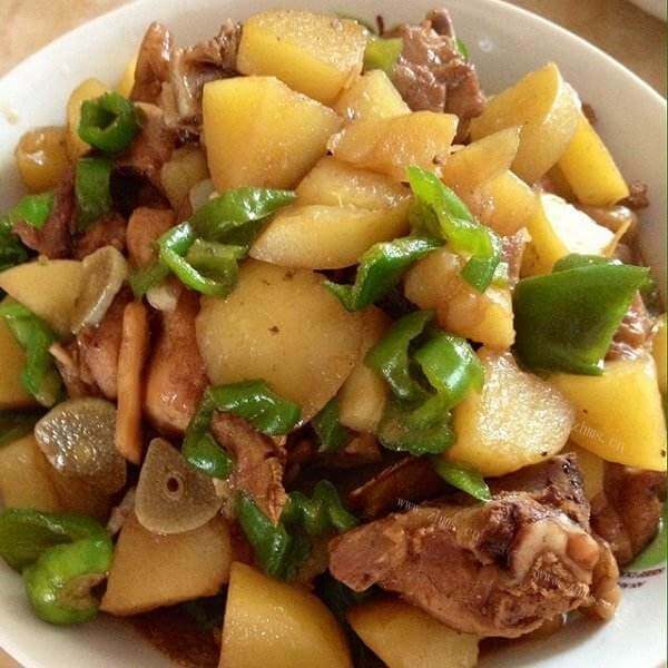 家常土豆鸡肉