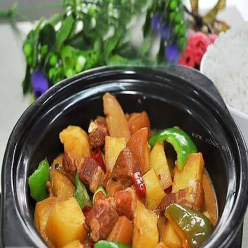 好吃的黄焖土豆鸡块