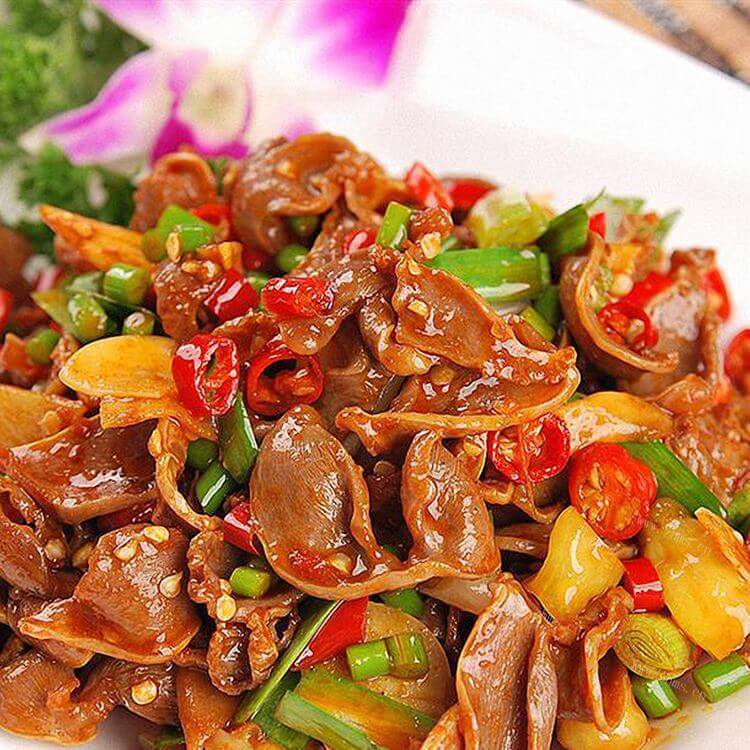 好吃的白辣椒炒鸡杂