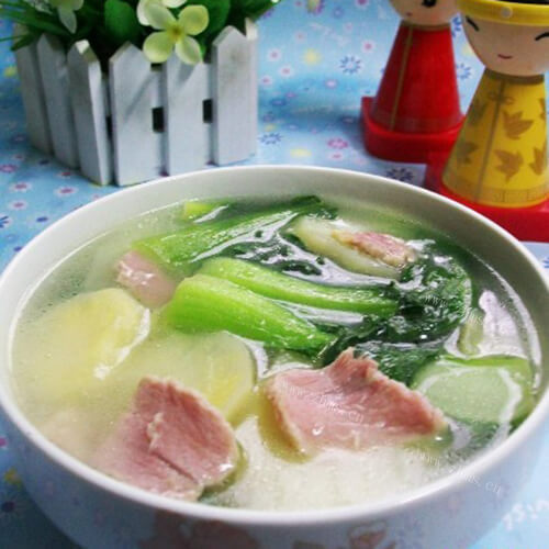 好吃的青菜土豆肉骨汤