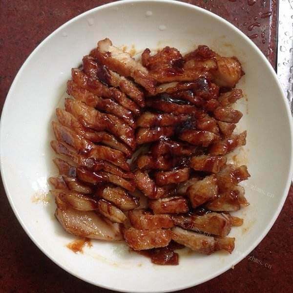 色味俱全的叉烧棒棒鸡
