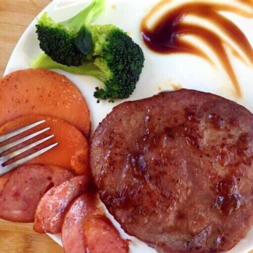 美味的黑椒煎牛排
