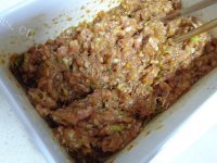 美味的菜汁肉包做法图解6)
