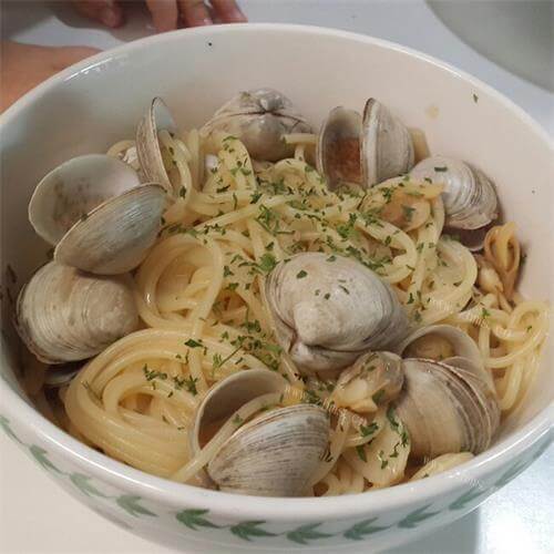 美味白酒蛤蜊意面