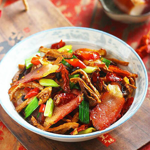 美味的农家笋干炒腊肉