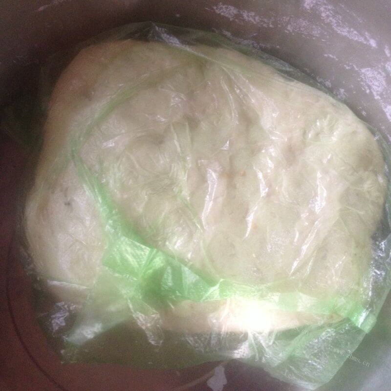 自制香菇木耳饺子做法图解1)