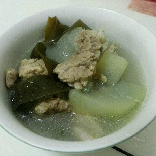 美味海带干排骨汤
