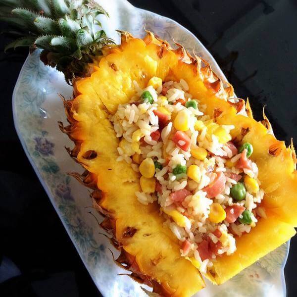 美味混搭菠萝饭