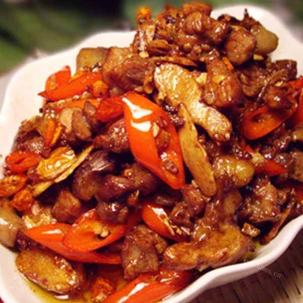 美味的的新疆辣子鸡