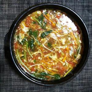 美味的台式酸辣汤