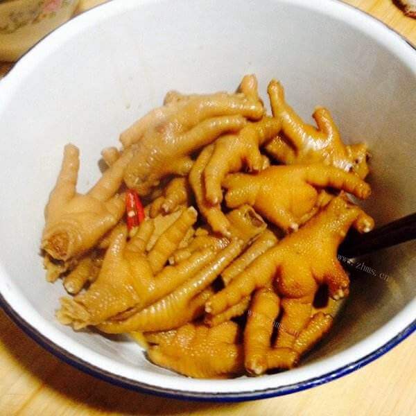 好吃的香辣卤鸡爪