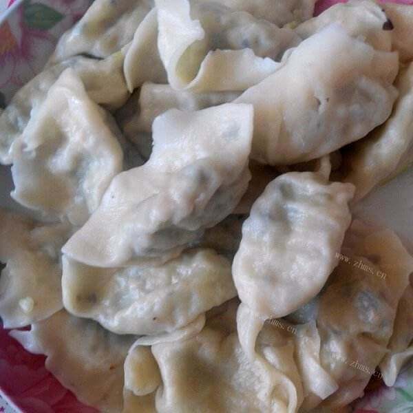 美味的素馅韮菜饺子