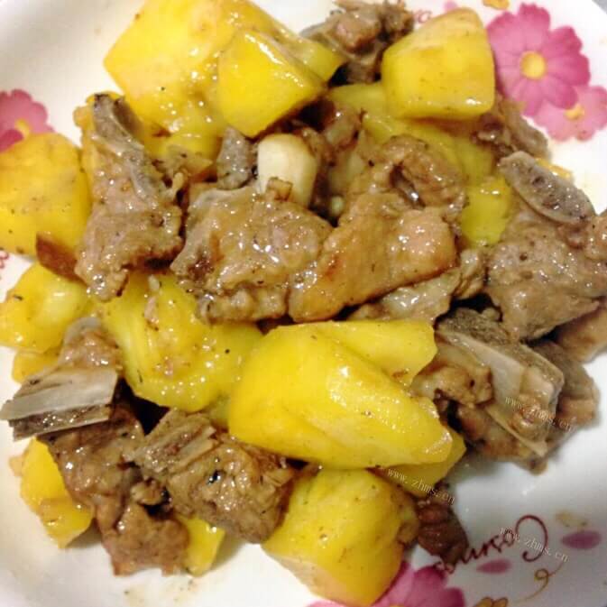 美味菠萝焖排骨