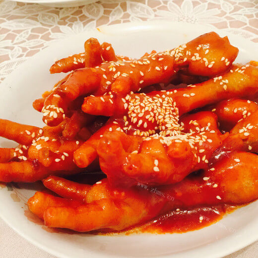 色香味俱全的韩式火辣鸡爪