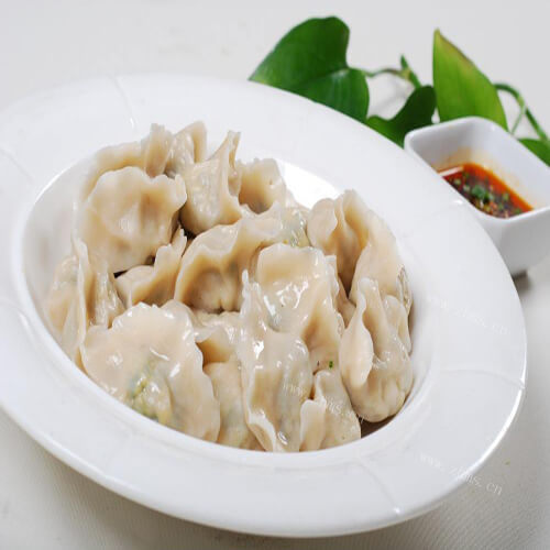清新健康的青菜鸡蛋饺子