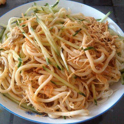 美味的土豆卤凉面