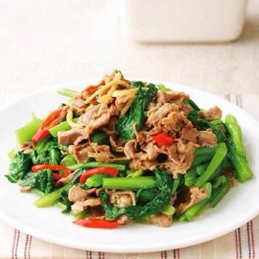 香喷喷的牛肉炒空心菜