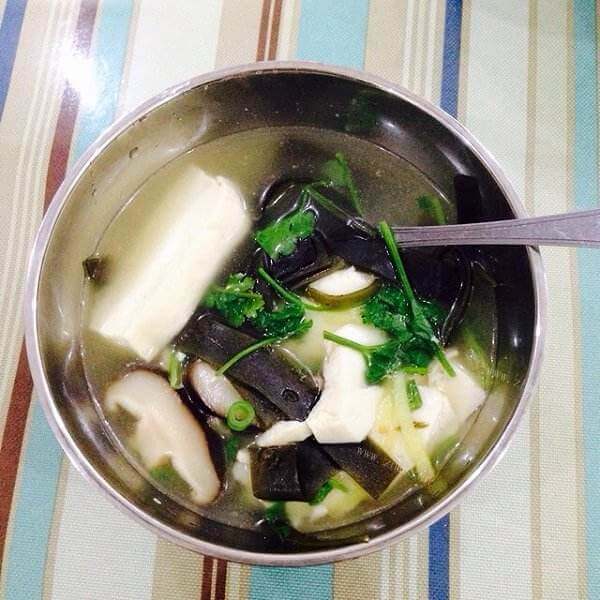 美味的的节瓜鱼头豆腐汤