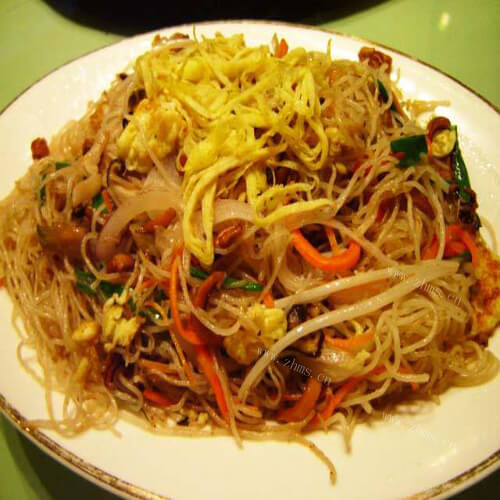 美味的炒排粉