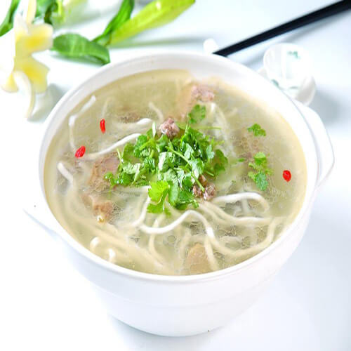 美味的宽粉炖土豆
