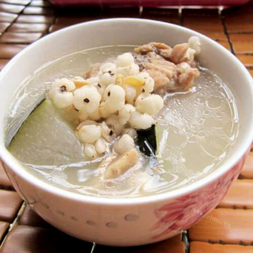 祛湿冬瓜薏米墨鱼汤
