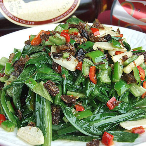 清淡的白贝清煮油麦菜