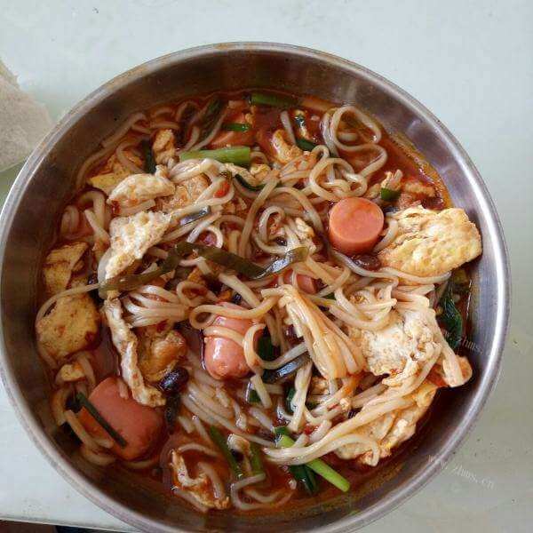 好吃的黄丝菌鸡蛋汤面