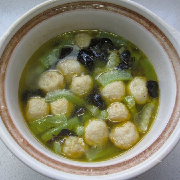 好吃的虾皮鱼丸冬瓜汤