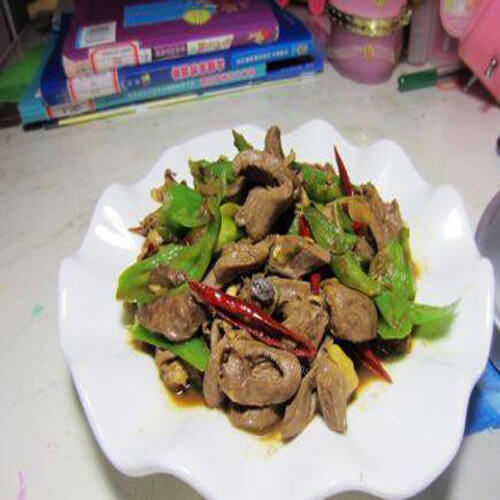 美味的辣炒鸡心