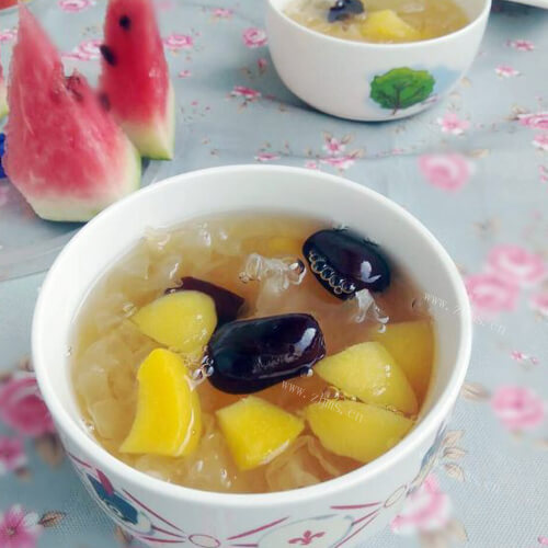 美容黄桃银耳汤
