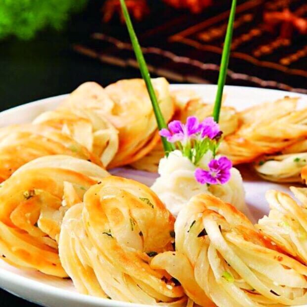 自制葱香盘丝饼