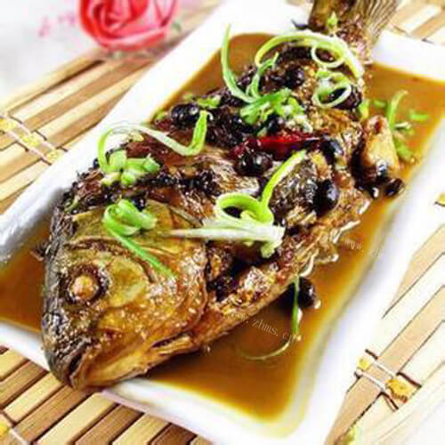 好吃的紫苏豆豉焖白鲢