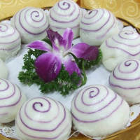 好吃的紫薯花团包