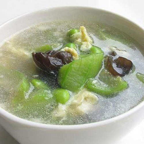 美味丝瓜烩银耳