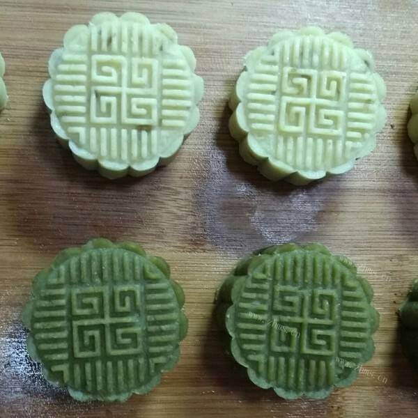 多吃美食清凉绿豆糕